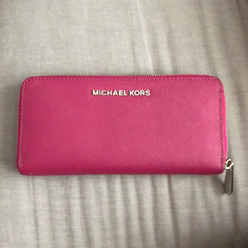Michael Kors Pink Wallet